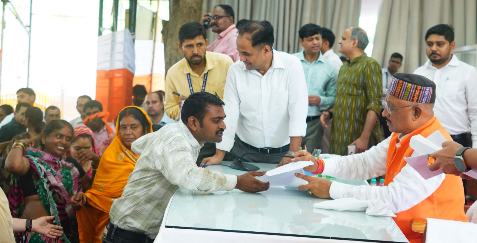 आयुषी द्विवेदी का यूपीएससी है सपना, मुख्यमंत्री ने कहा कोई बाधा नहीं आएगी