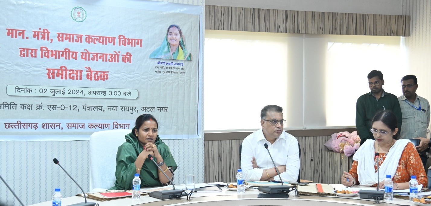 दिव्यांगों को हुनरमंद बनाकर स्वरोजगार से जोड़े : मंत्री लक्ष्मी राजवाड़े