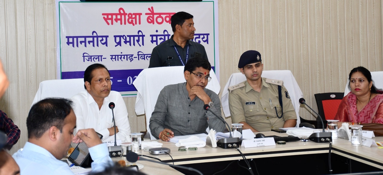 राजस्व प्रकरणों के निराकरण के लिए चलेगा अभियान राजस्व प्रकरणों में ढिलाई बर्दाश्त नहीं: राजस्व मंत्री टंकराम वर्मा