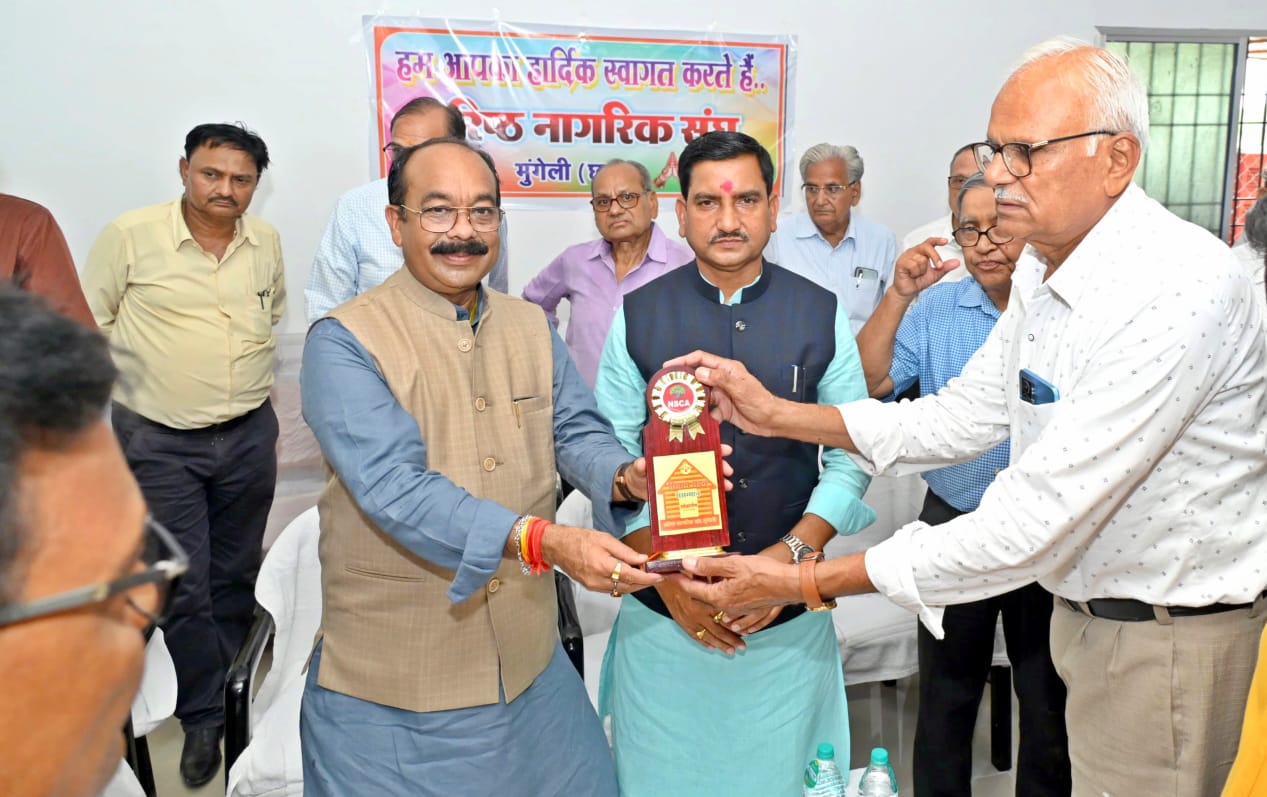 उप मुख्यमंत्री अरुण साव और केंद्रीय राज्य मंत्री तोखन साहू ने सियान सदन भवन का किया लोकार्पण