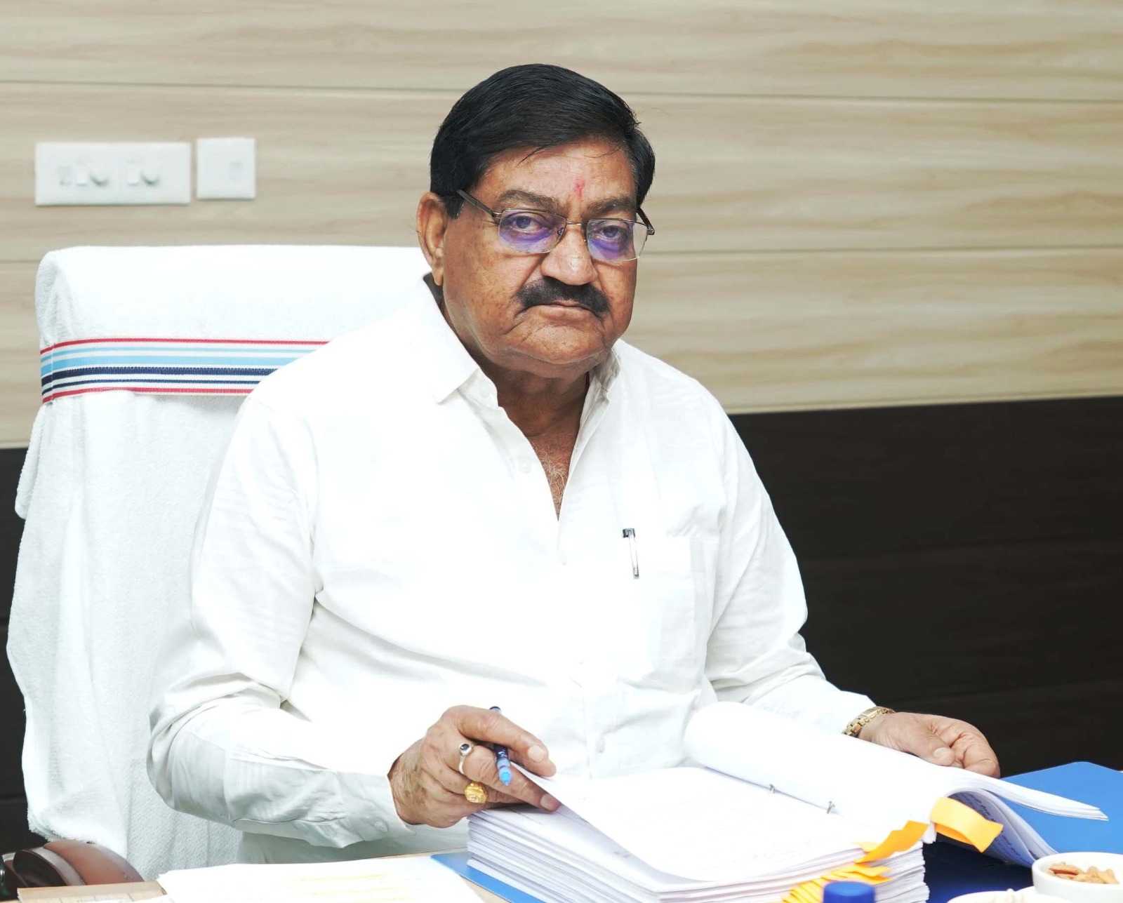 गुणवत्तापूर्ण चावल पर विशेष ध्यान रखे: खाद्य मंत्री बघेल, खाद्य एवं नागरिक आपूर्ति निगम के अधिकारियों की ली समीक्षा बैठक