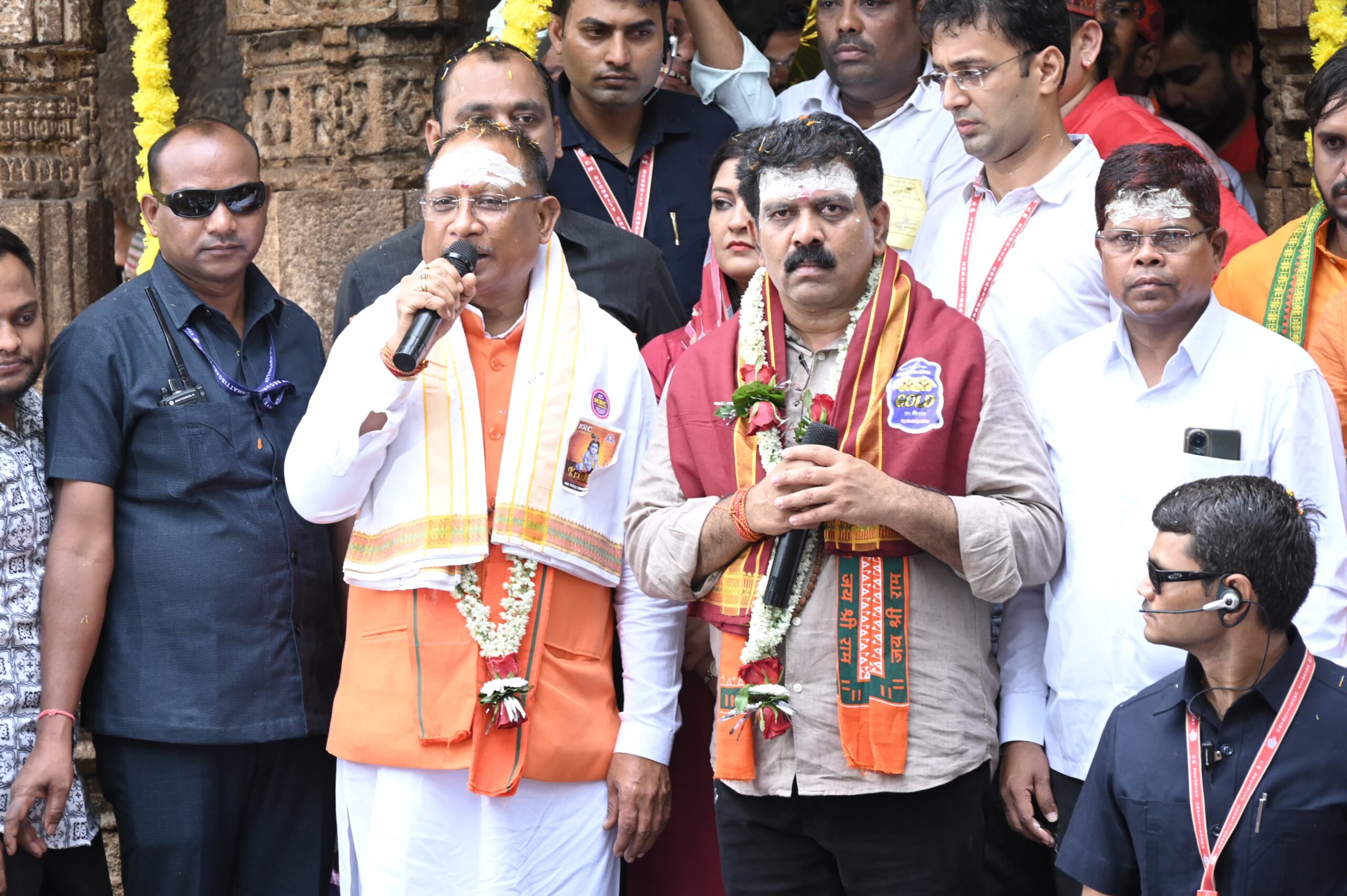मुख्यमंत्री विष्णुदेव साय ने भोरमदेव में हजारों कावड़ियों का पुष्प वर्षा कर किया भव्य स्वागत