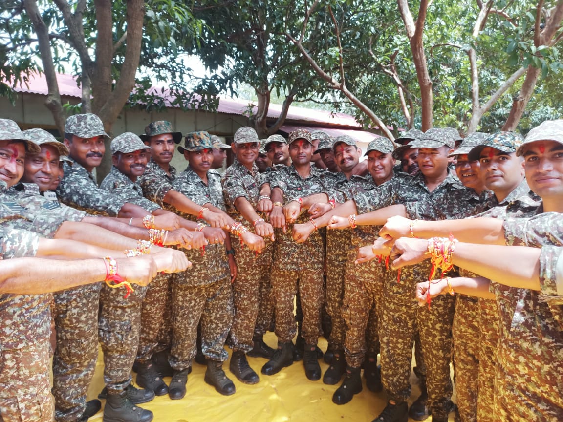 मुख्यमंत्री की पहल पर पुलिस कैंपों में रक्षा बंधन का विशेष आयोजन