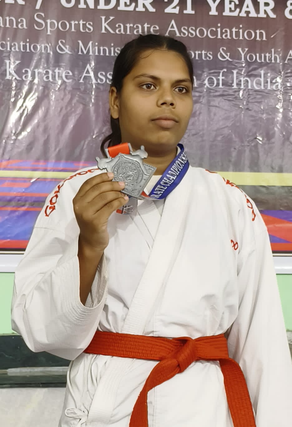 पंचकुला हरियाणा, चंडीगढ़ में 16 से 18 अगस्त तक आयोजित ऑल इंडिया कराते चैम्पियनशिप में भारत के सभी राज्यों के खिलाड़ियों ने बढ़चढ़कर प्रदर्शन किया। इसमें छत्तीसगढ़ के खिलाड़ियों ने विभिन्न वर्गों में अपना बेहतरीन प्रदर्शन करने का प्रयास किया