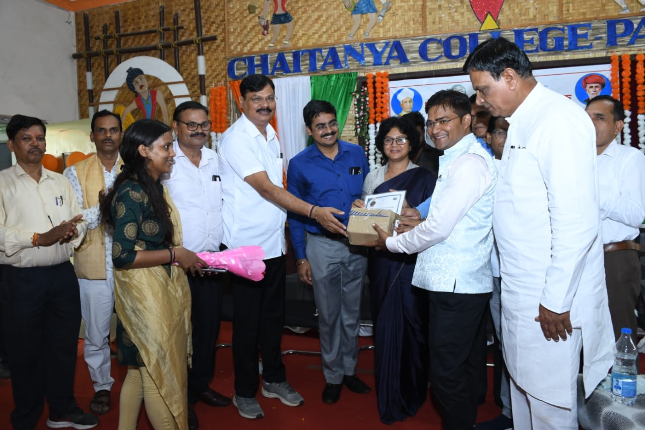 विकास खण्ड स्तरीय शिक्षक सम्मान कार्यक्रम सफलता पूर्वक संपन्न