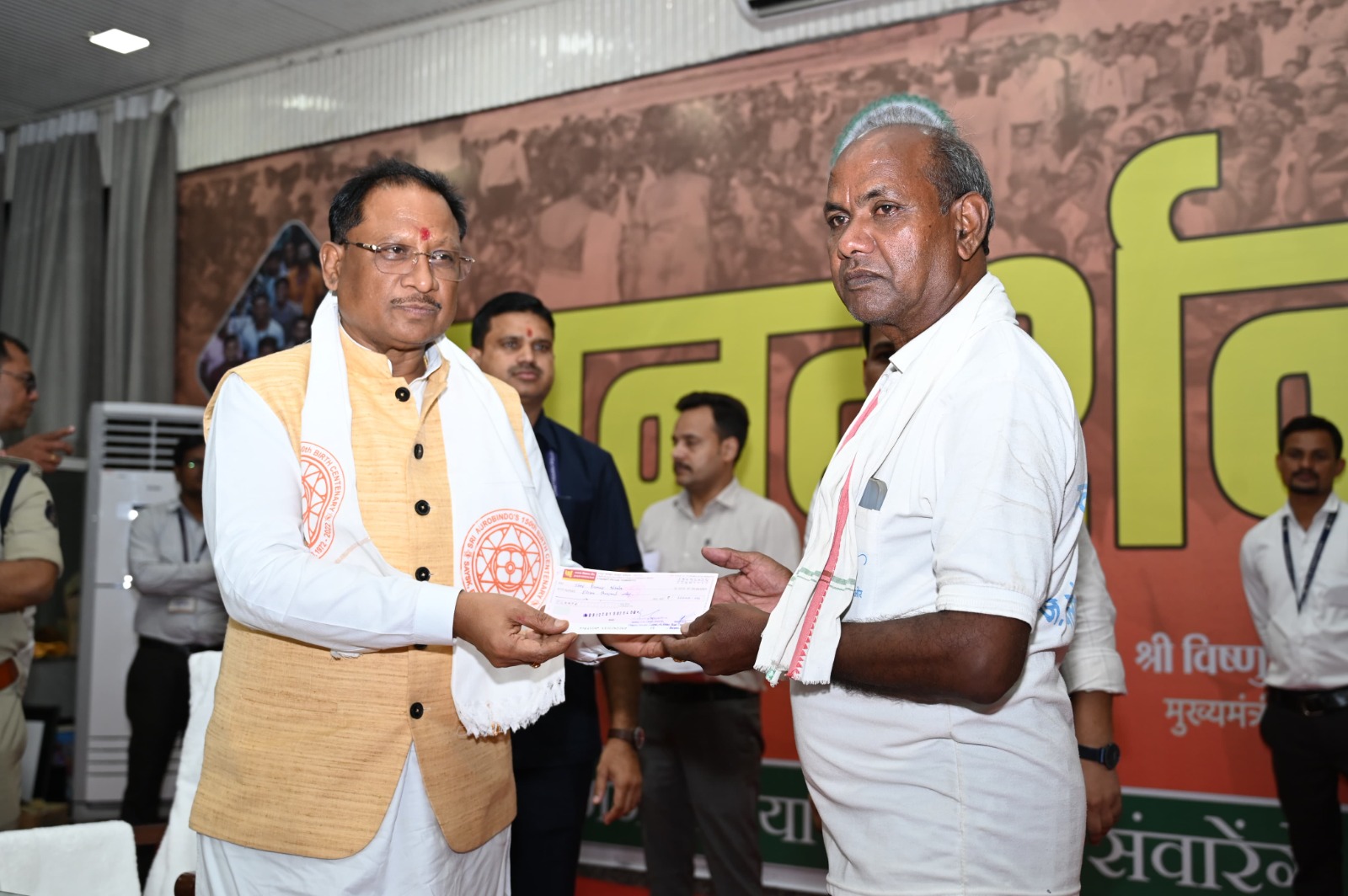 कला का जुनून ऐसा कि ग्रामीण ने छत्तीसगढ़ के नक्शे पर उकेरा प्रभु श्रीराम का वन-गमन पथ