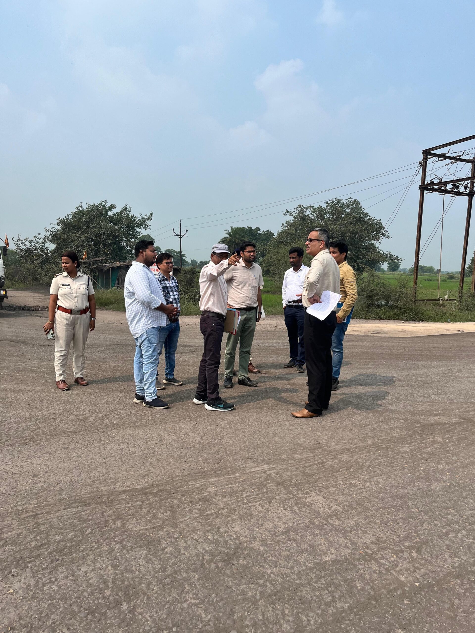 कोर्ट कमिश्नर रविन्द्र शर्मा ने जिले के ब्लैक स्पॉट एवं अन्य दुर्घटनाजन्य क्षेत्रों का किया निरीक्षण