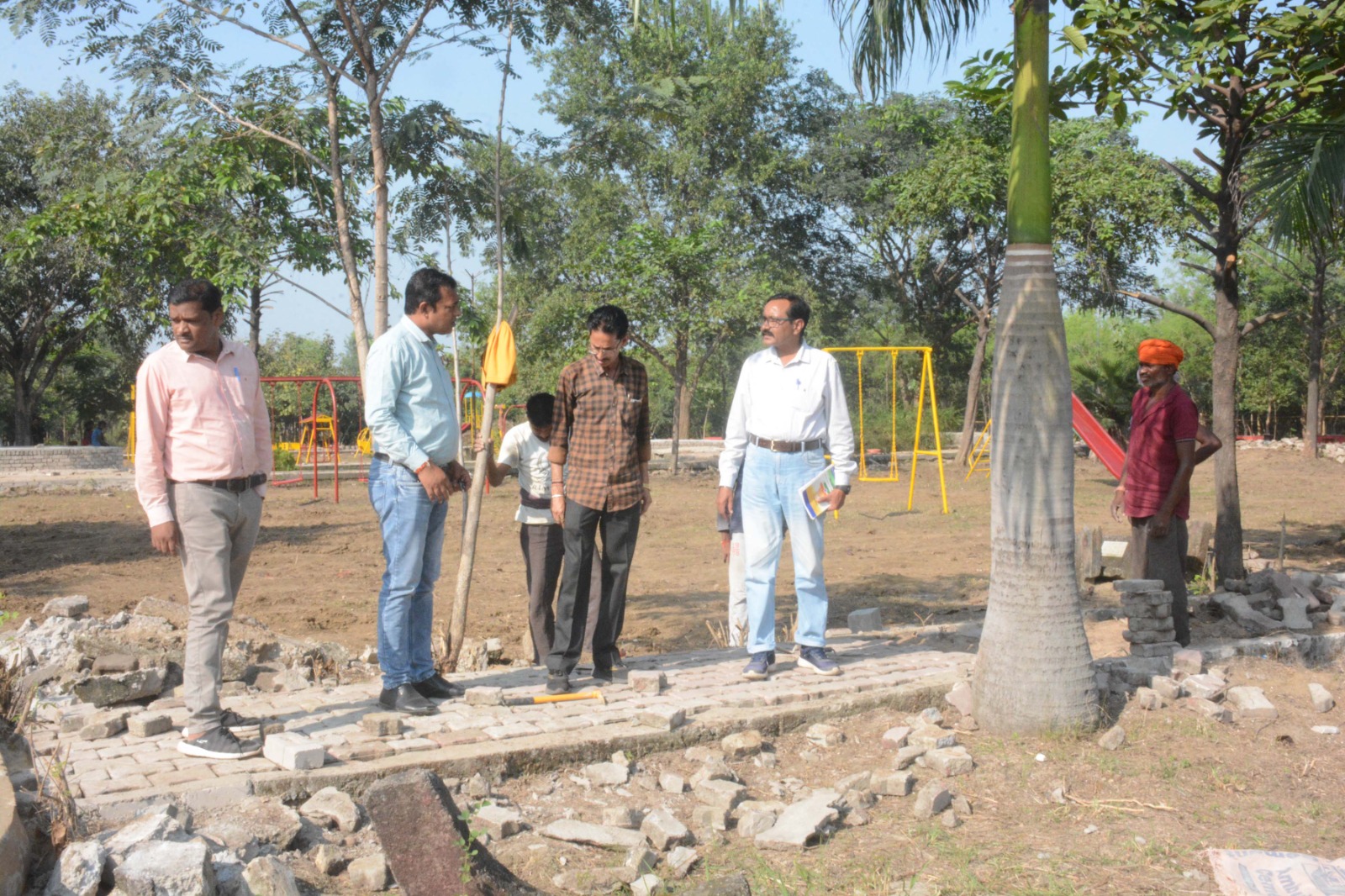 वसुंधरा उद्यान का हो रहा कायाकल्प कलेक्टर के प्रयासों से बदल रही उद्यान की तस्वीर शहर वासियों को मिलेगी सुविधा