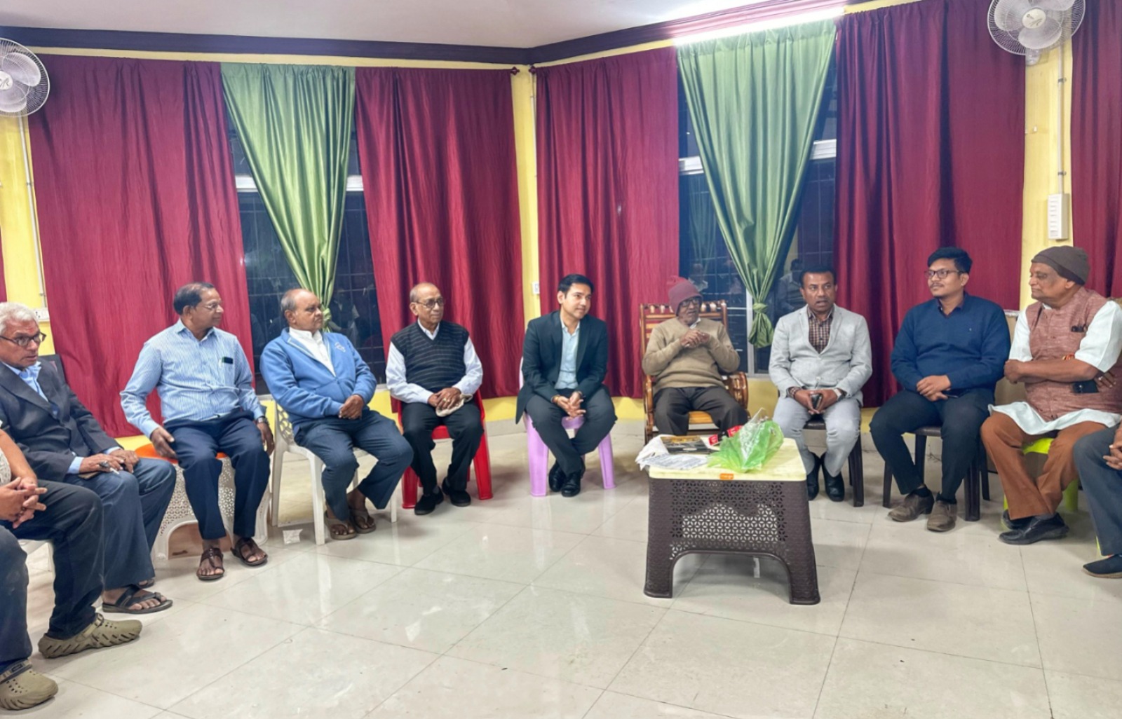 जांजगीर शहर के बीडीएम उद्यान में वरिष्ठजनों को मिला ‘सियान सदन‘