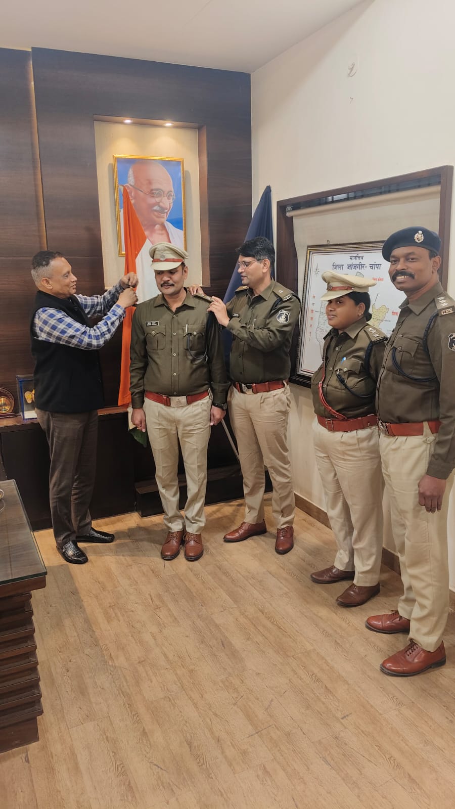 शिवरीनारायण थाना प्रभारी सागर पाठक हुए निरीक्षक के पद पर पदोन्नत