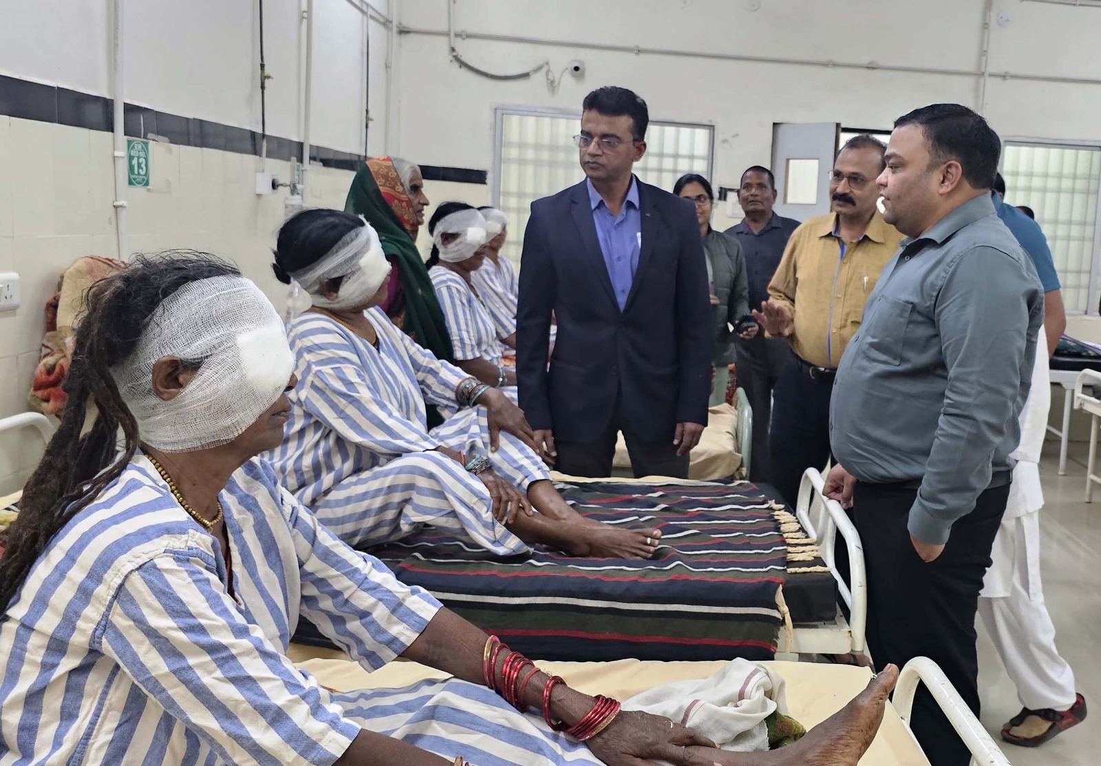 जिला चिकित्सालय जांजगीर में पुनः प्रारंभ हुई निःशुल्क मोतियाबिन्द ऑपरेशन की सुविधा