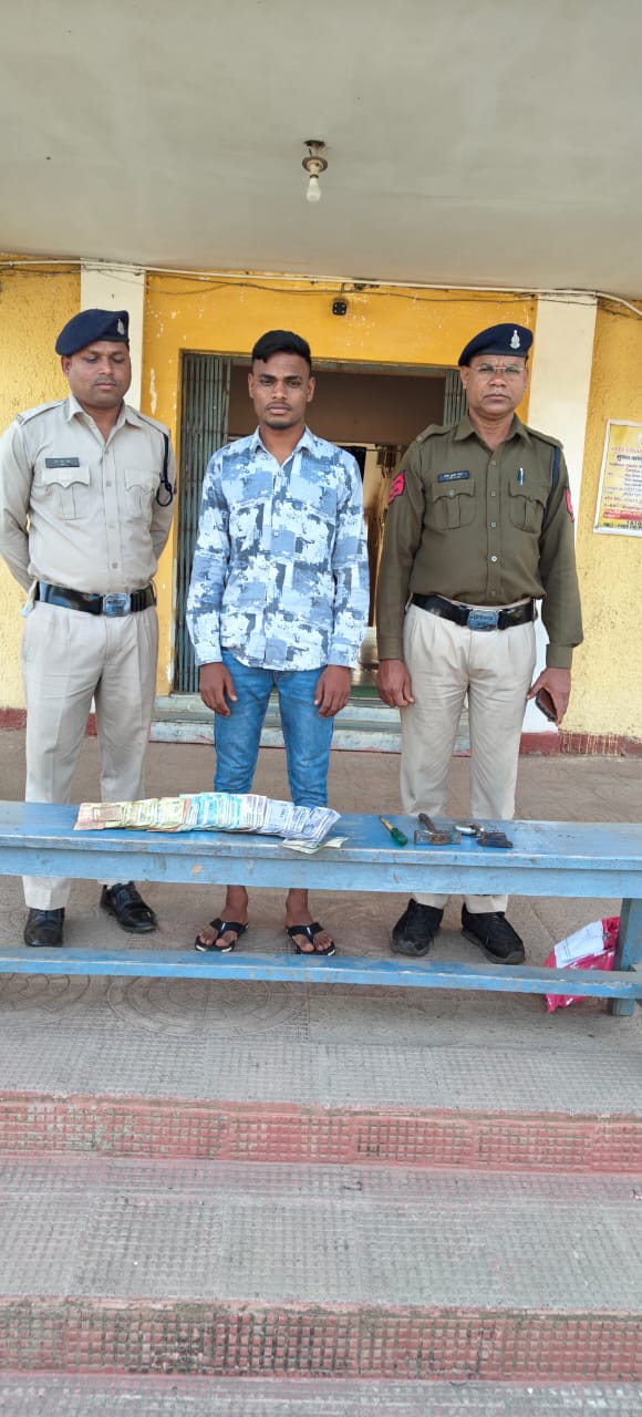 अकलतरा में महामाया मंदिर के दान पेटी का ताला तोडकर रूपये चोरी करने वाला आरोपी गिरफ्तार