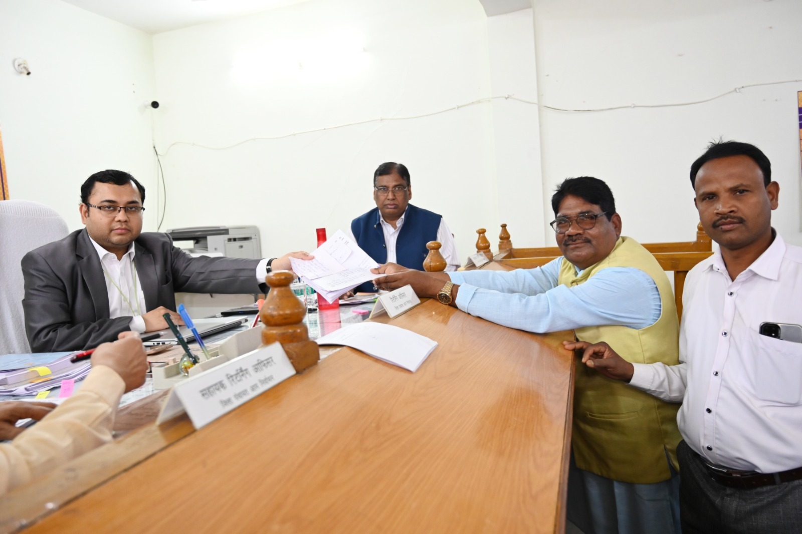जिला पंचायत सदस्य के लिए आज 23 नाम निर्देशन पत्र हुए जमा