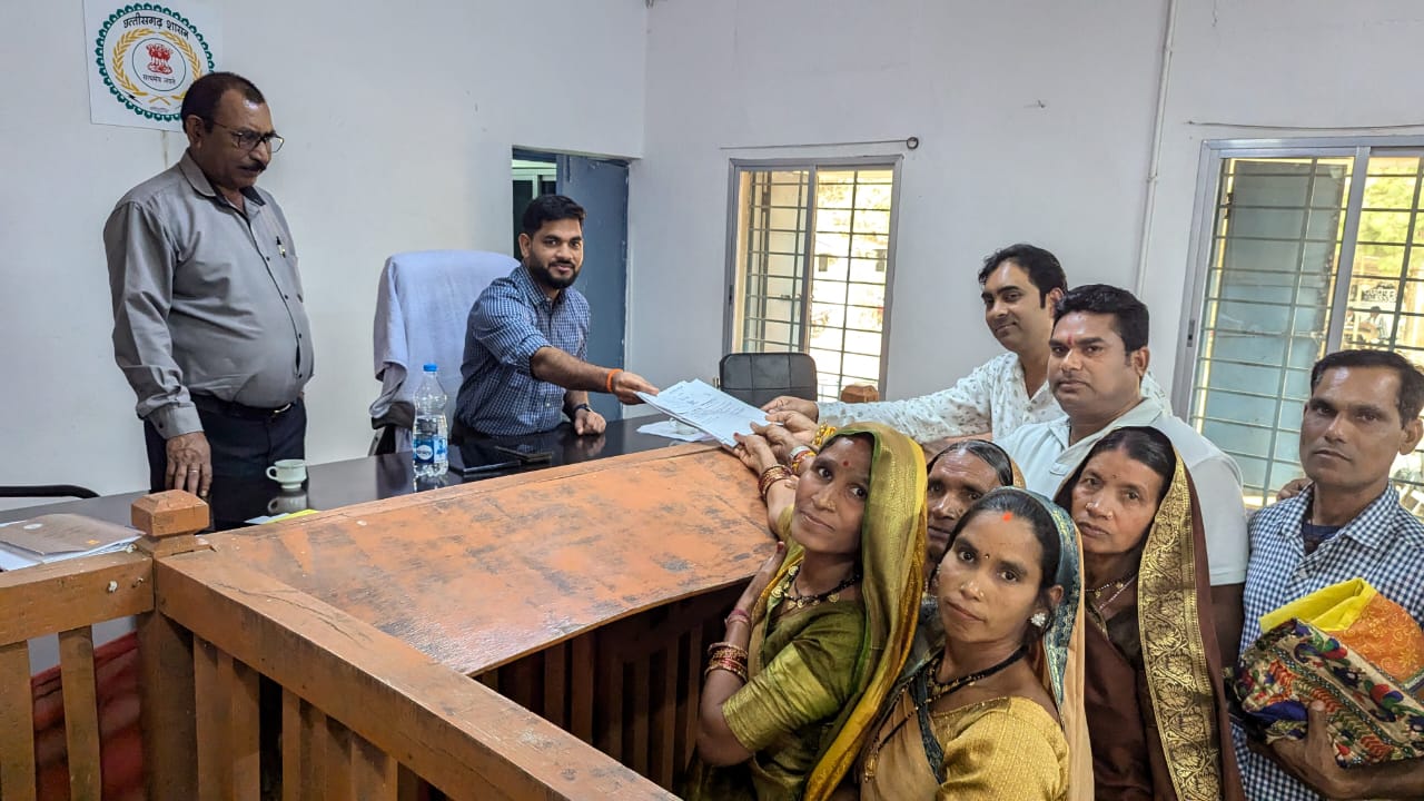जनपद पंचायत क्षेत्र 05 से जनपद सदस्य के लिए श्यामता रामेश्वर पटेल ने किया नामांकन दाखिल