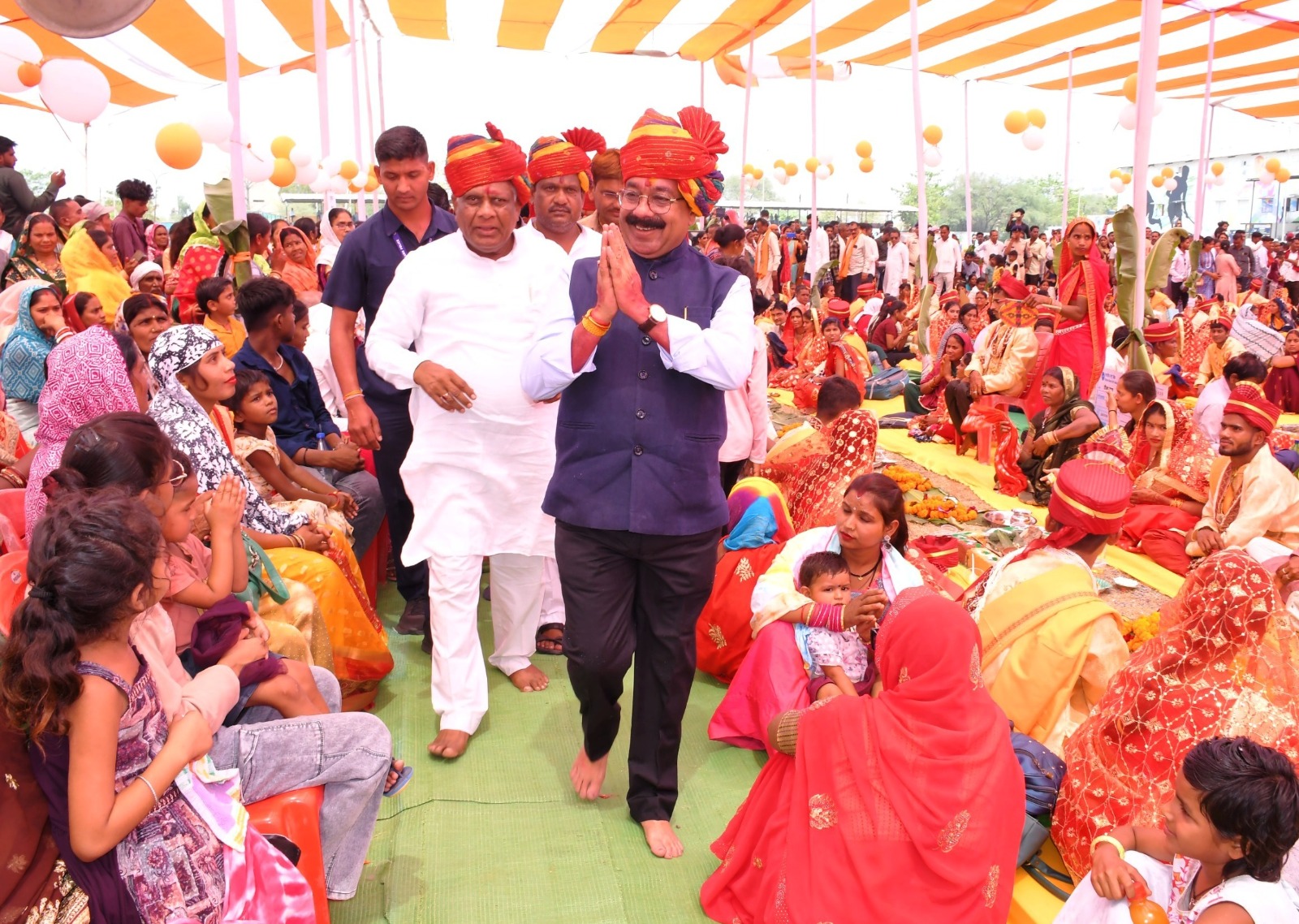 उप मुख्यमंत्री अरुण साव सामूहिक विवाह में हुए शामिल, नवविवाहितों को बधाई और शुभकामनाएं दीं