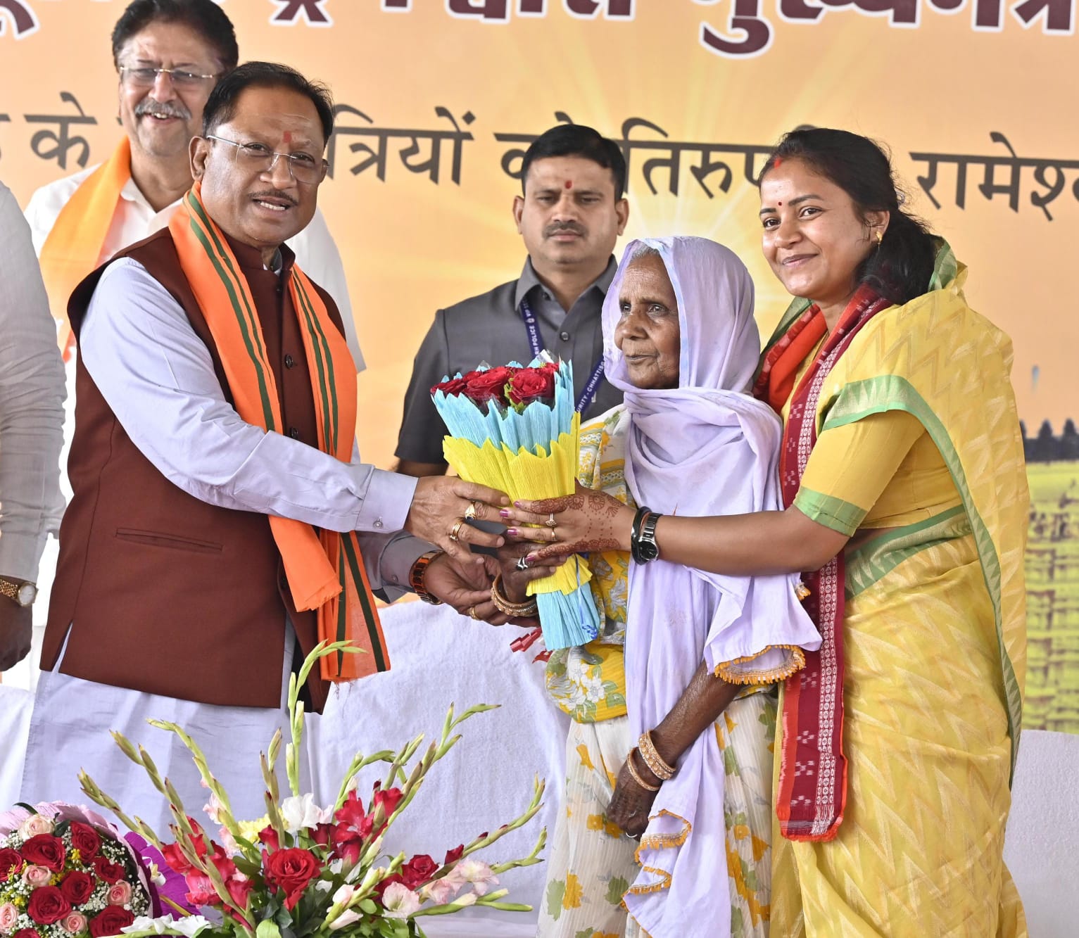 छत्तीसगढ़ में आस्था को मिला नया संबल : मुख्यमंत्री विष्णु देव साय ने मुख्यमंत्री तीर्थ दर्शन योजना का किया शुभारंभ