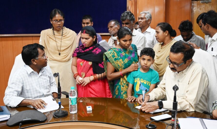 जिला पंचायत सीईओ ने जनदर्शन में सुनी आमजनों की समस्याएं