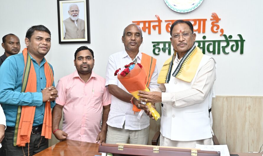 मुख्यमंत्री विष्णुदेव साय से निगम-मंडल के नवनियुक्त अध्यक्षों ने की सौजन्य भेंट