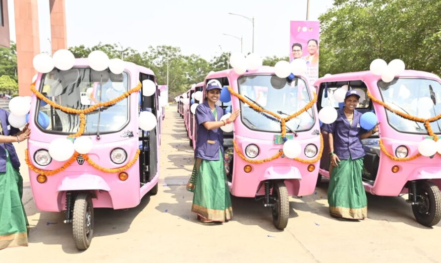 मुख्यमंत्री विष्णु देव साय ने नवा रायपुर में ई-ऑटो सेवा का किया शुभारंभ