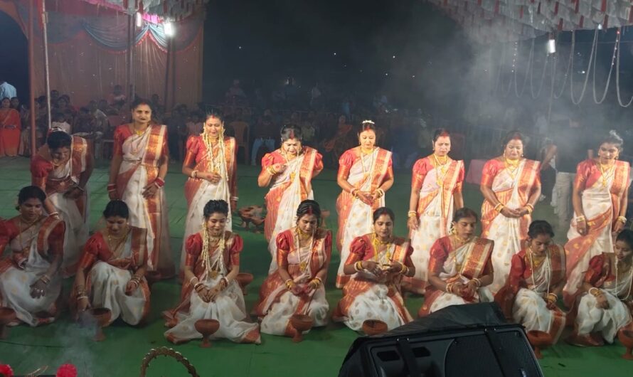 मां बासंती दुर्गा पूजा पर्व पर कवि सम्मेलन एवं धुनुची नृत्य की मनमोहक प्रस्तुति