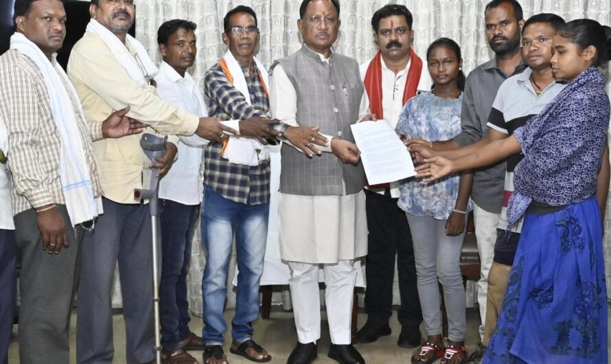 मुख्यमंत्री विष्णु देव साय से नक्सल हिंसा पीड़ितों के प्रतिनिधिमंडल ने की मुलाकात