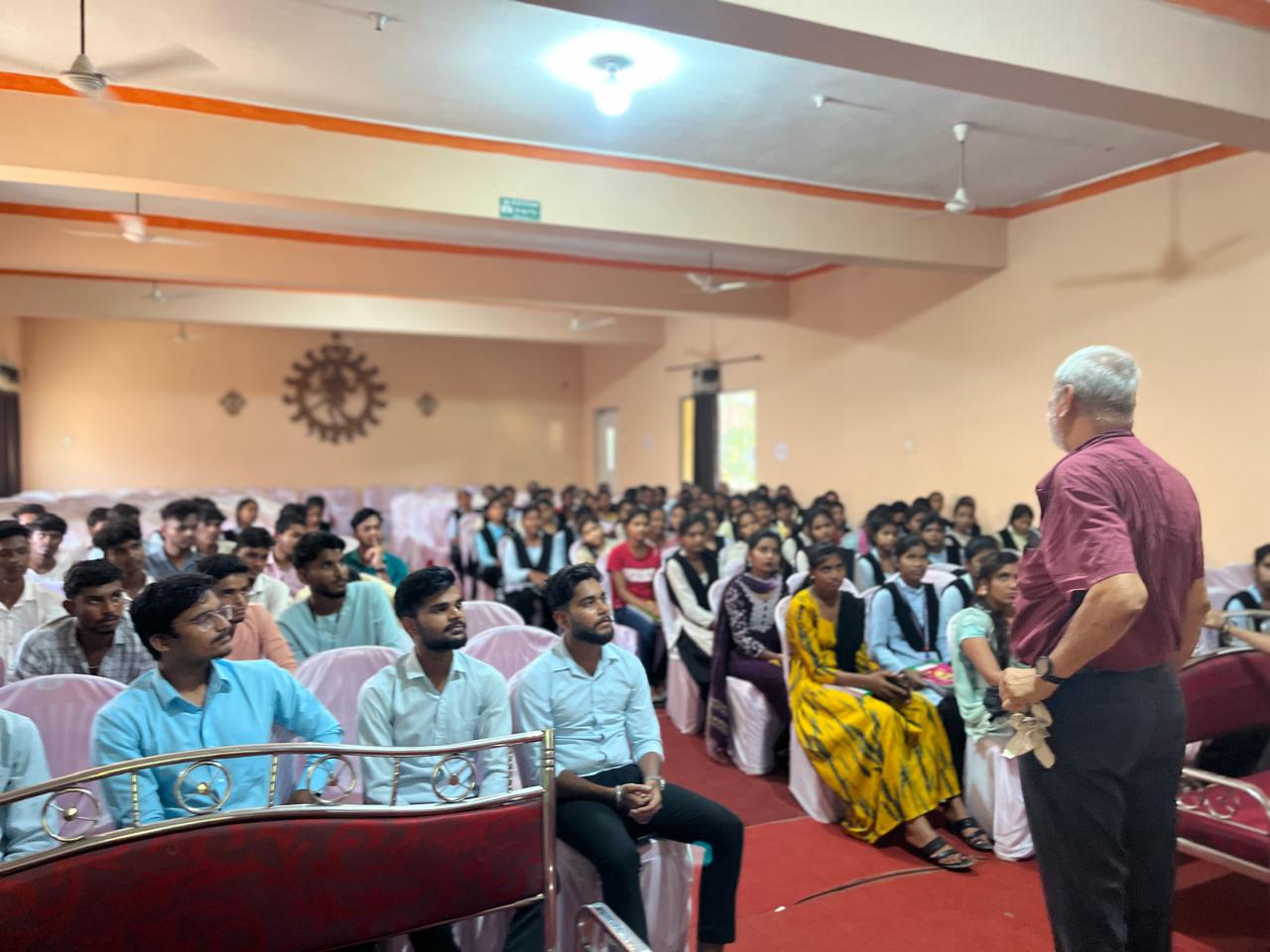 चैतन्य कॉलेज में हुआ नवाचार, विचार एवं स्टार्टअप इकोसिस्टम पर विशेष परिचर्चा का आयोजन