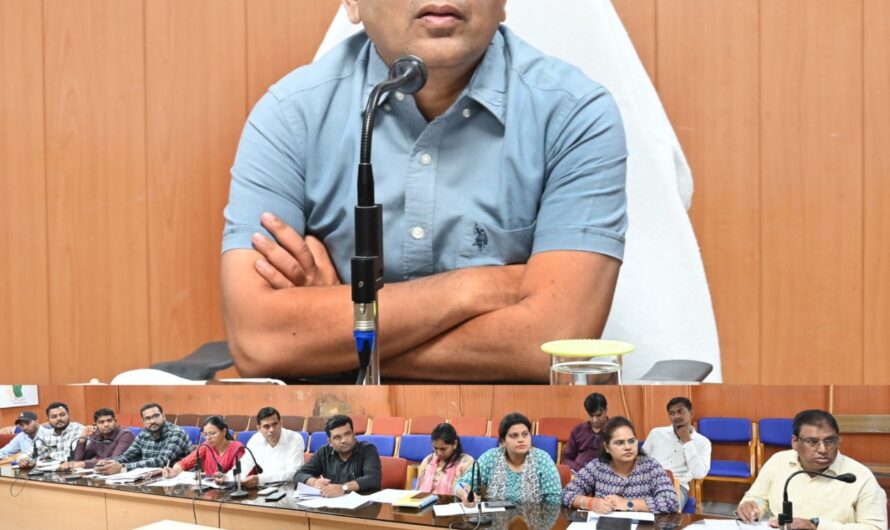 पात्र हितग्राही को निर्धारित समयावधि में मिले पक्का घर, कलेक्टर महोबे ने दिए सख्त निर्देश