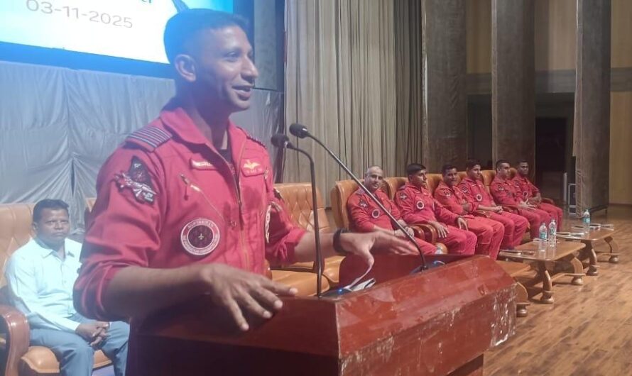 सूर्यकिरण एरोबैटिक टीम ने बच्चों से की मुलाकात, दी प्रेरणा – बढ़ाया उत्साह