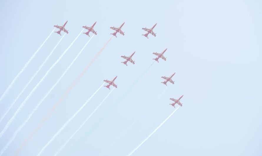 राज्योत्सव पर वायु सेना की टीम का रोमांचक एयर शो, सेंध जलाशय के ऊपर आसमां में गूंजा ‘जय जोहार’ और ‘छत्तीसगढ़िया सबले बढ़िया’