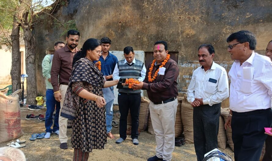 धान विक्रय में मिली सुगमता से प्रसन्न हैं किसान राकेश नायक