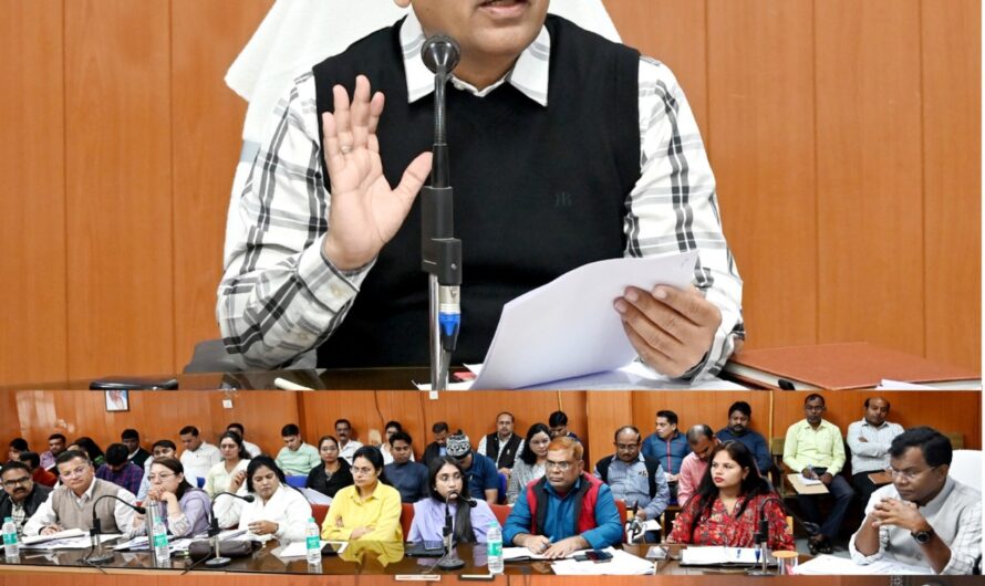 कलेक्टर महोबे ने की साप्ताहिक प्रगति की समीक्षा