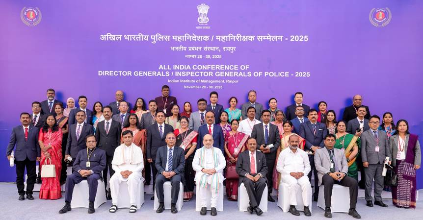 केन्द्रीय गृह एवं सहकारिता मंत्री अमित शाह ने छत्तीसगढ़ के रायपुर में तीन दिवसीय 60वीं DGP/IGP कॉफ्रेंस का उद्घाटन किया