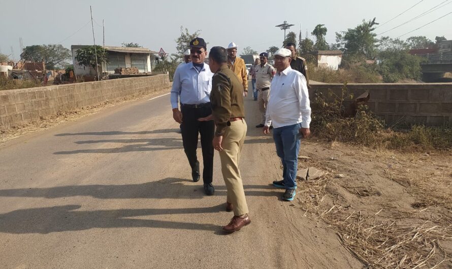 जांजगीर क्षेत्र के हाइवे रोड सुकली चौक दुर्घटना जन्य स्थलों का अंतर्विभागीय लीड एजेंसी रायपुर AIG ट्रैफिक PHQ से संजय शर्मा के द्वारा किया गया निरीक्षण