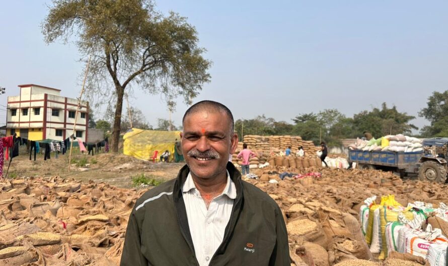 मड़वा के खेत से धान खरीदी केंद्र तक खुशियों की फसल, धान बेचकर संतुष्ट हुए चंद्रकुमार