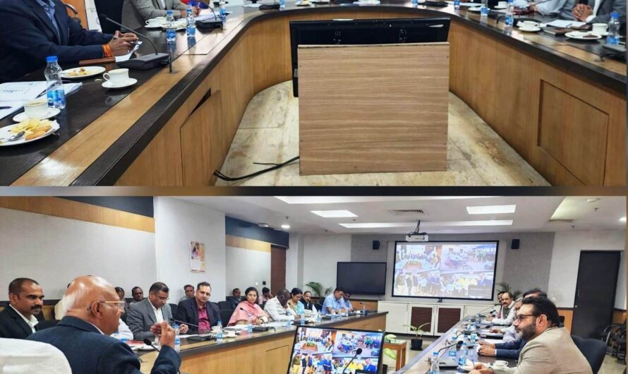 सड़क सुरक्षा माह के अंतर्गत सड़क सुरक्षा और दुर्घटनाओं की रोकथाम के लिए किए जा रहे जन-जागरूकता कार्यक्रम