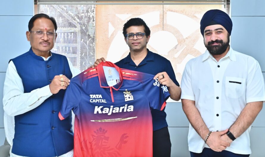 छत्तीसगढ़ में आईपीएल की तैयारी: मुख्यमंत्री साय को आरसीबी का जर्सी भेंट