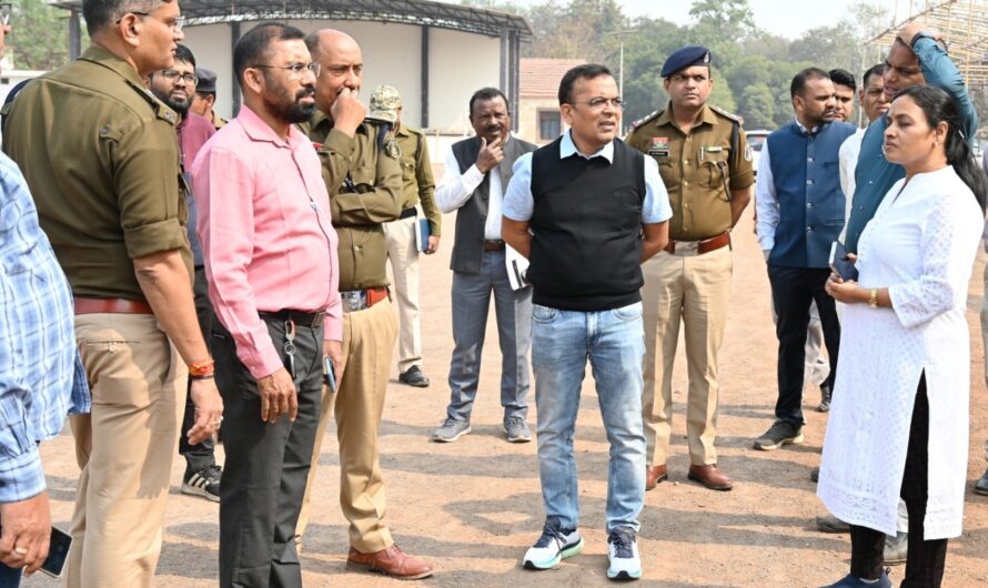 कलेक्टर-पुलिस अधीक्षक ने गणतंत्र दिवस समारोह की तैयारियों का लिया जायजा