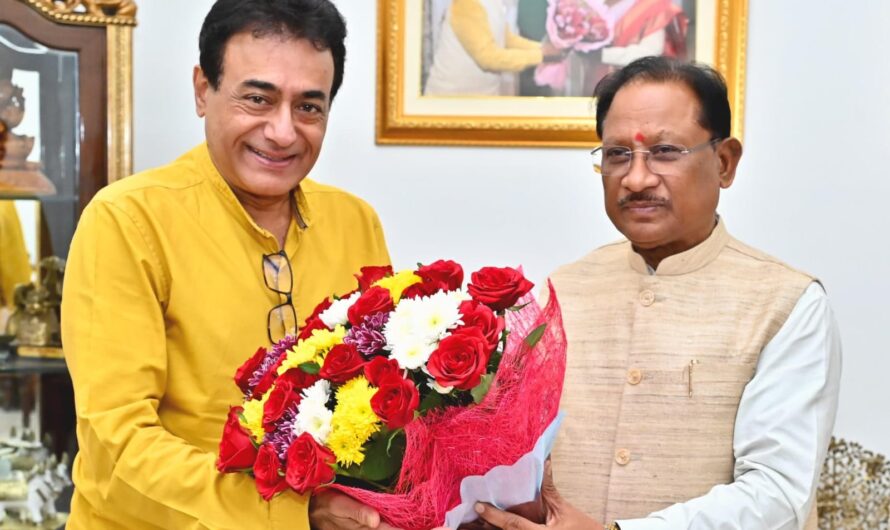 CM विष्णुदेव साय से सुप्रसिद्ध अभिनेता  नीतिश भारद्वाज ने की सौजन्य मुलाकात
