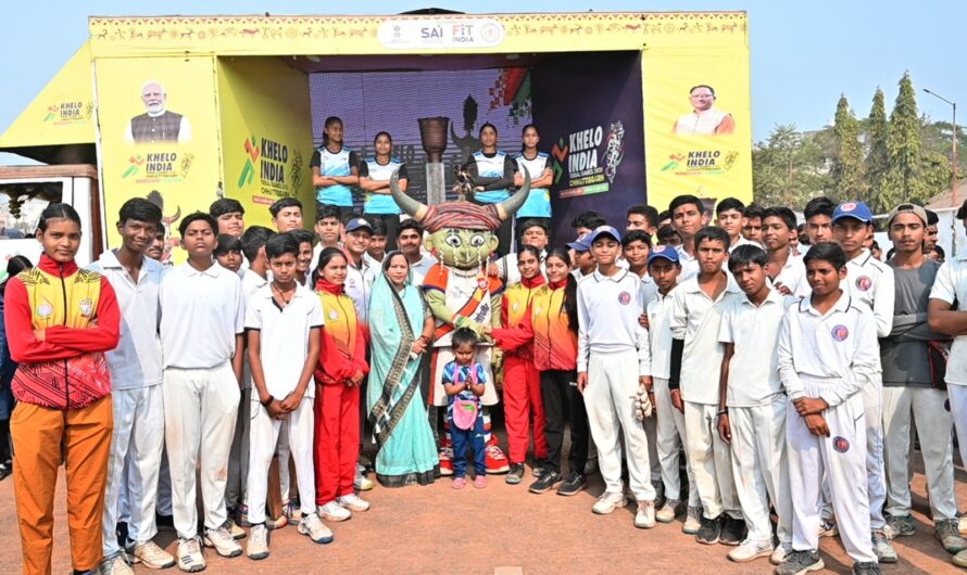 खेलो इंडिया ट्राइबल गेम्स: जिले में मशाल गौरव यात्रा रथ का भव्य स्वागत