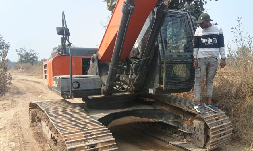 अवैध रेत उत्खनन पर की गई कार्रवाई: 02 चैन माउंटेन मशीन जब्त