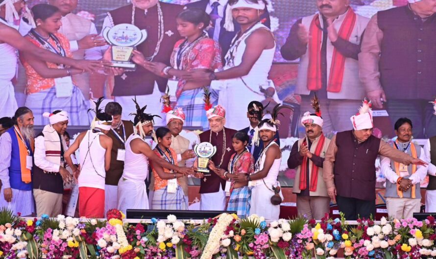 संभाग स्तरीय बस्तर पंडुम 2026 का समापन,सुकमा के जनजातीय नाट्य ने बिखेरा जलवा