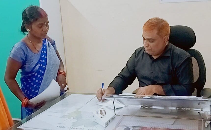 जनदर्शन में आये 75 आवेदन पत्रों की हुई सुनवाई