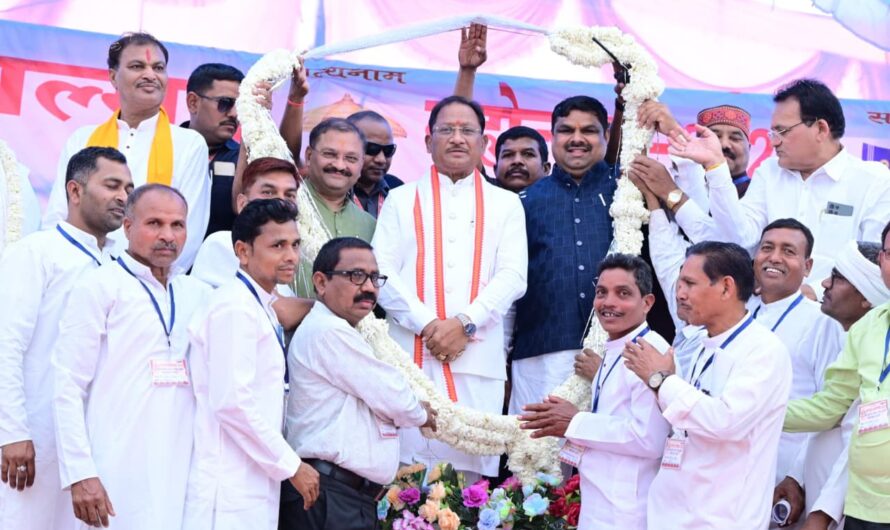 संत कबीर की वाणी समाज को जोड़ती है, सरकार का संकल्प जनजीवन संवारता है : मुख्यमंत्री विष्णु देव साय