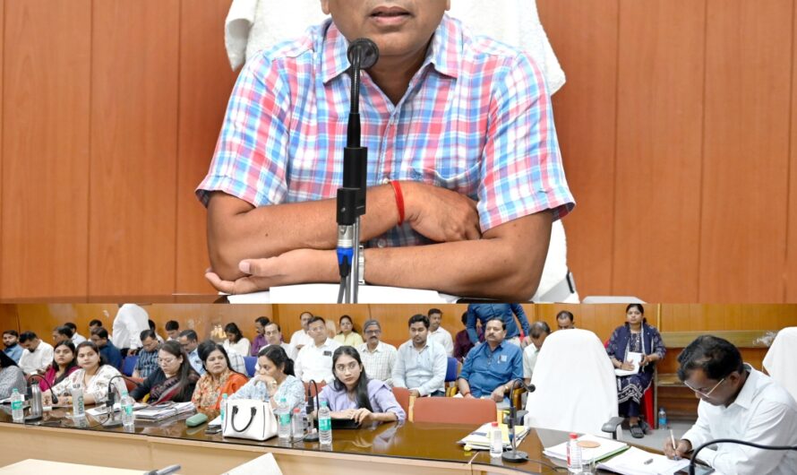 अवैध रेत खनन, परिवहन पर लगतार कड़ी कार्रवाई करने के दिए निर्देश: कलेक्टर जन्मेजय महोबे