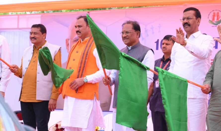 प्रदेश की लाइफलाइन हुई सशक्त: मुख्यमंत्री विष्णुदेव साय ने 370 नई एम्बुलेंस को दिखाई हरी झंडी