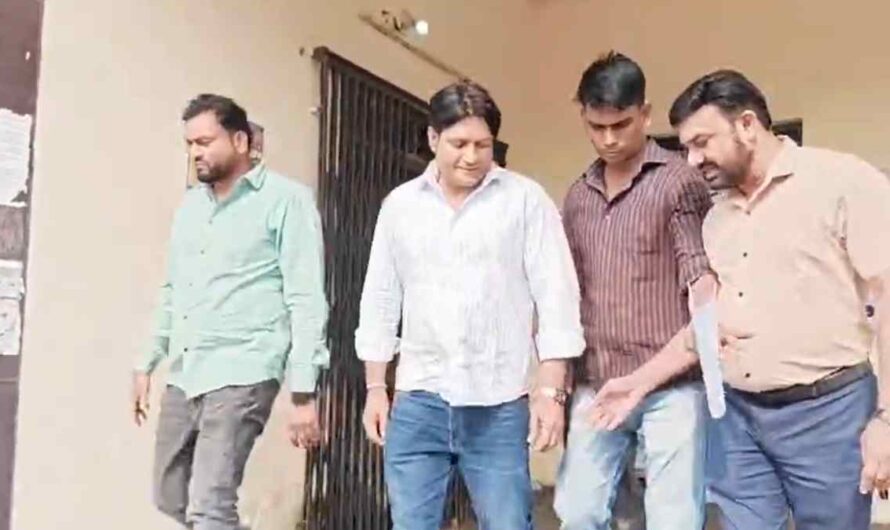 CG BREAKING NEWS: जांजगीर में ACB की बड़ी कार्यवाही बिजली विभाग के तीन अधिकारी  जेई, एई और कंप्यूटर ऑपरेटर रिश्वत लेते गिरफ्तार