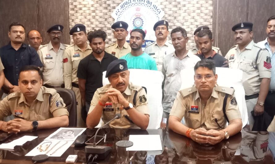 ग्राम खपरी दोहरे अंधे हत्या कांड का हुआ खुलासा, चोरी करने घुसे आरोपीयो ने दिया घटना को अंजाम